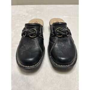 Clarks Shoes Mules Clogs Women’s Size 7 M Black Leather Slip On Wedge Comfort
